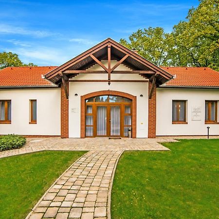 Haracsi Vendeghaz Hotel Zselickisfalud Luaran gambar